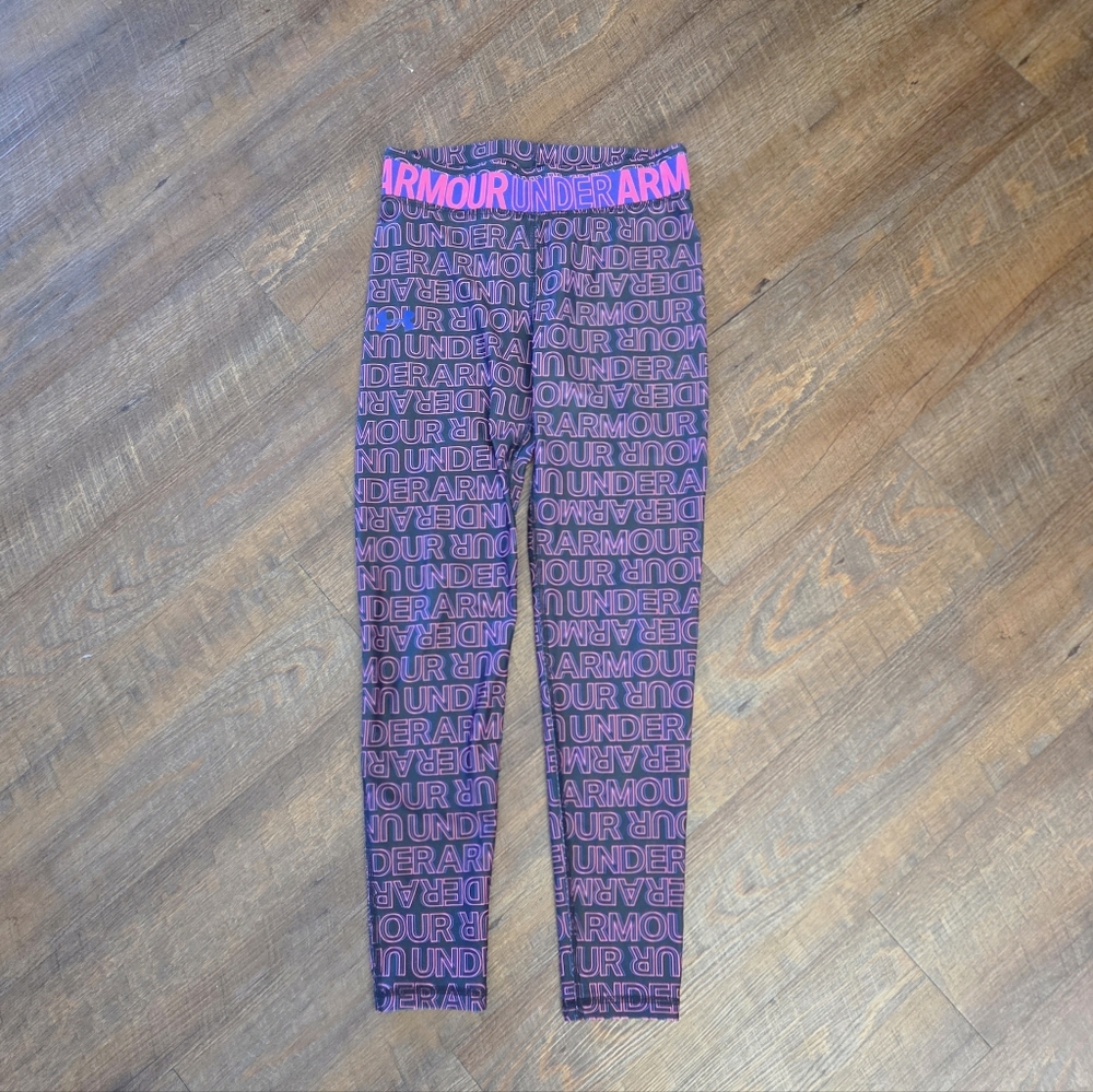 Girls YXL Under Armour Spellout All Over Leggings Black Purple Orange / Pink
